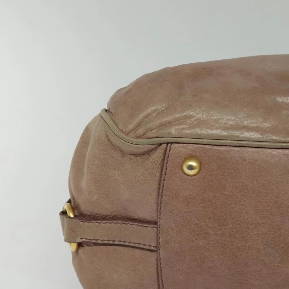 Beige Miu Miu Veske - Med Charm