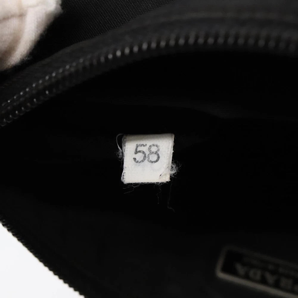 Svart Prada Nylon Veske