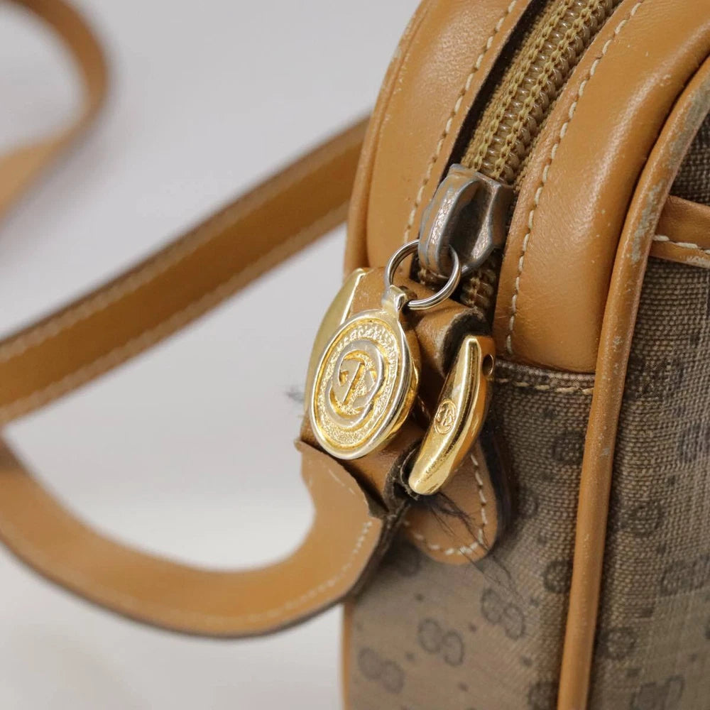 GUCCI SHOULDR BAG GG CANVAS