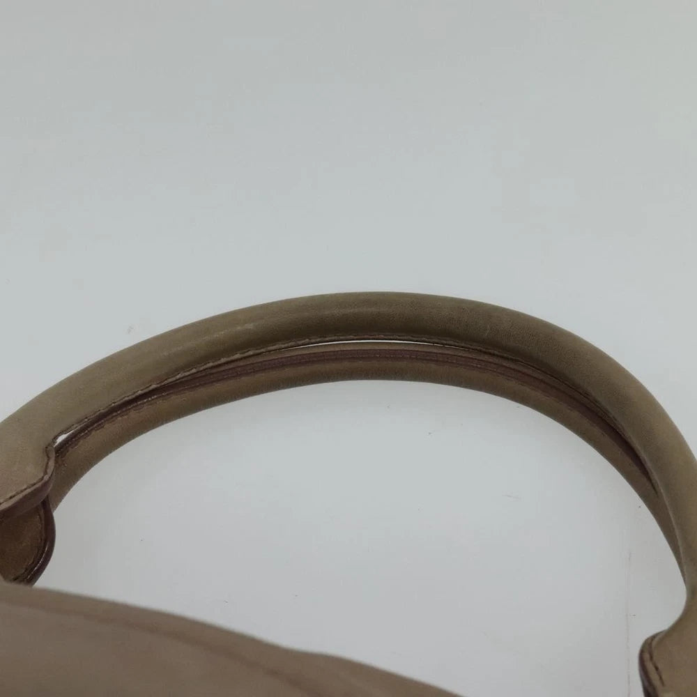 Beige Miu Miu Veske - Med Charm