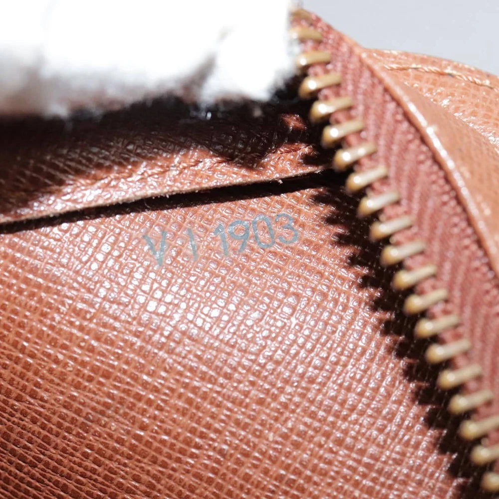 LOUIS VUITTON ORSAY CLUTCH MONOGRAM CANVAS