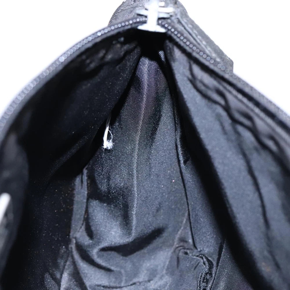 Svart Prada Nylon Veske