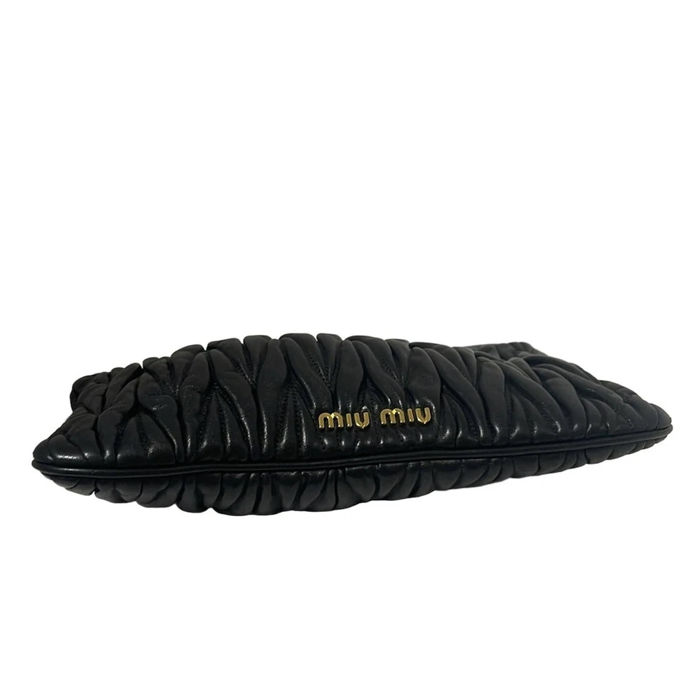 Miu Miu Clutch - Svart Skinn