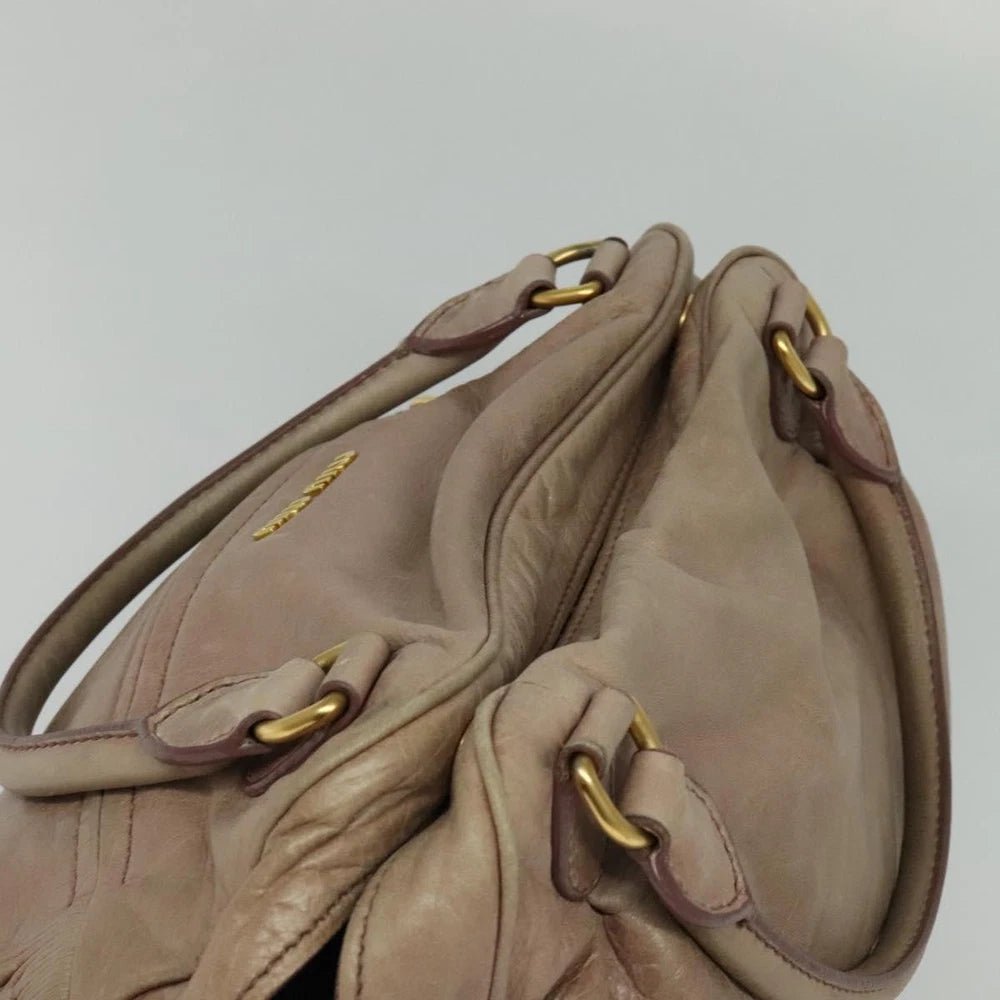 Beige Miu Miu Veske - Med Charm